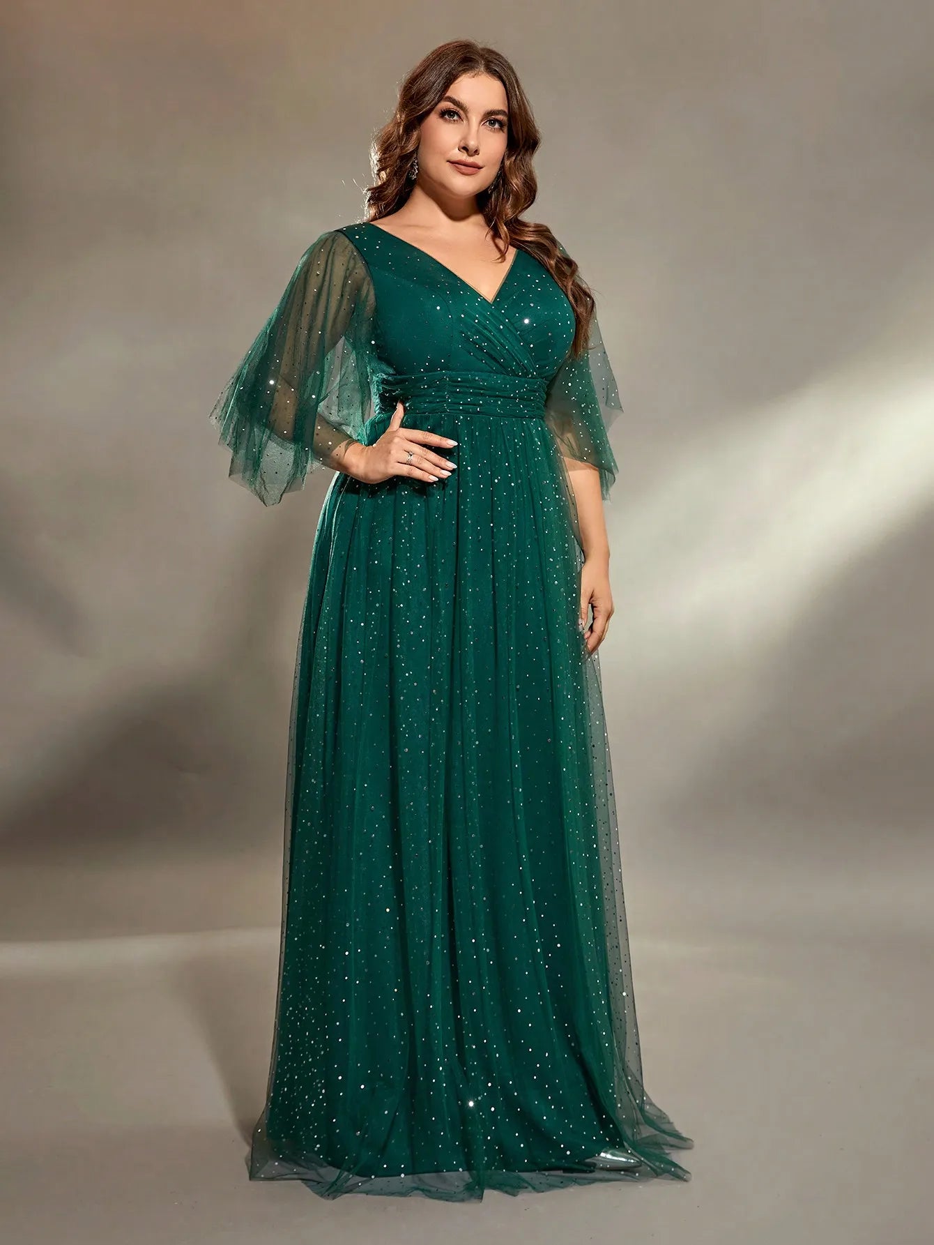 Plus size V-neck fillet netting Evening gown