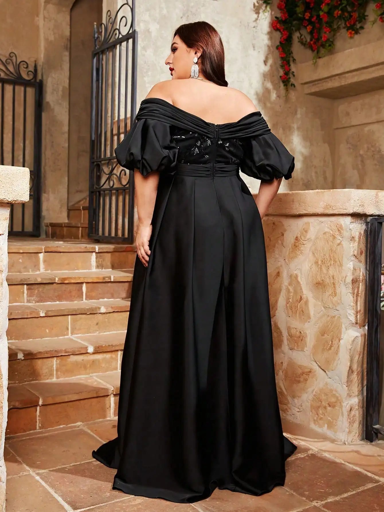 Plus size Line neck puffy sleeve satin Evening gown
