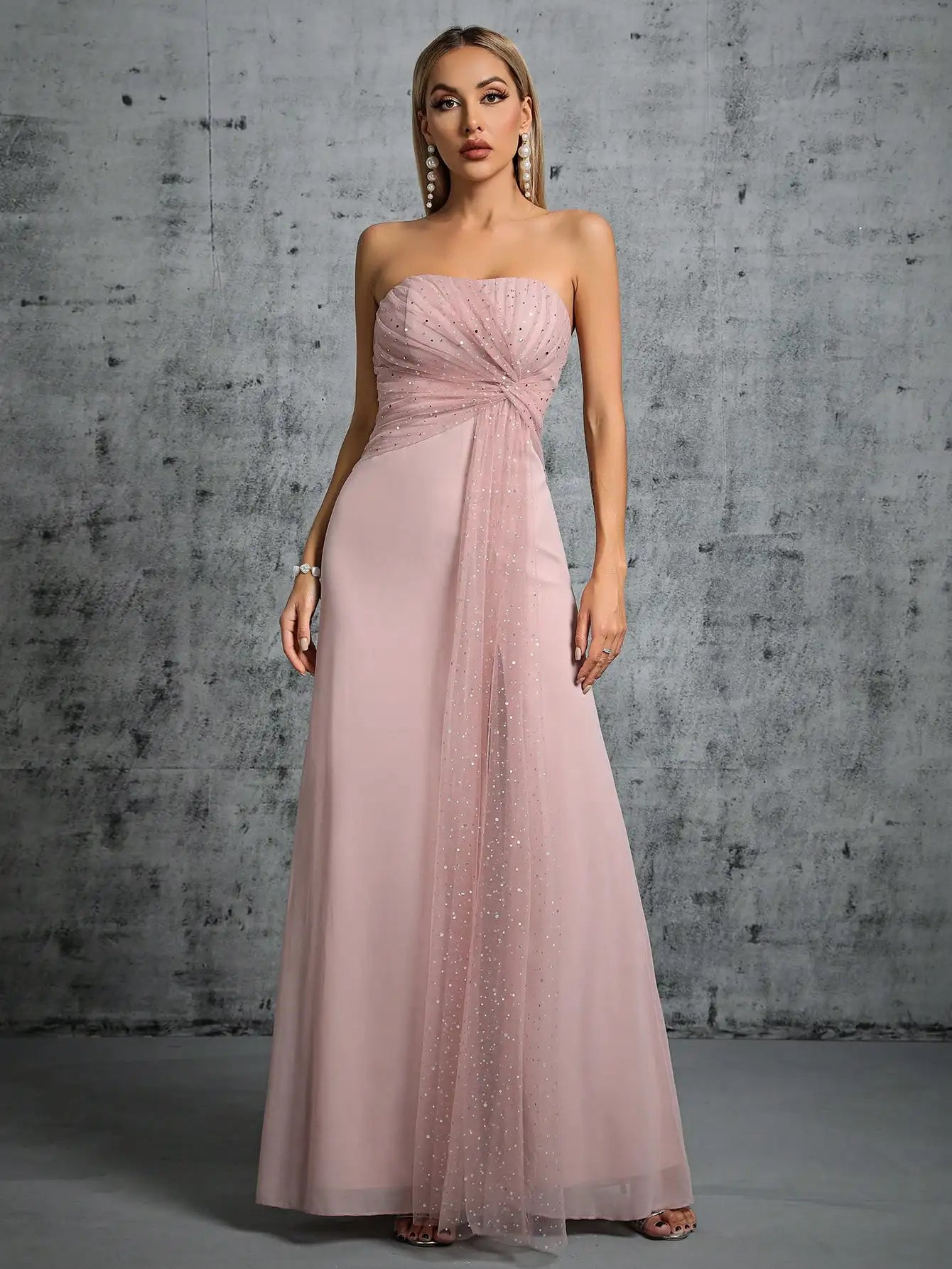 Strapless sleeveless chiffon Evening dress