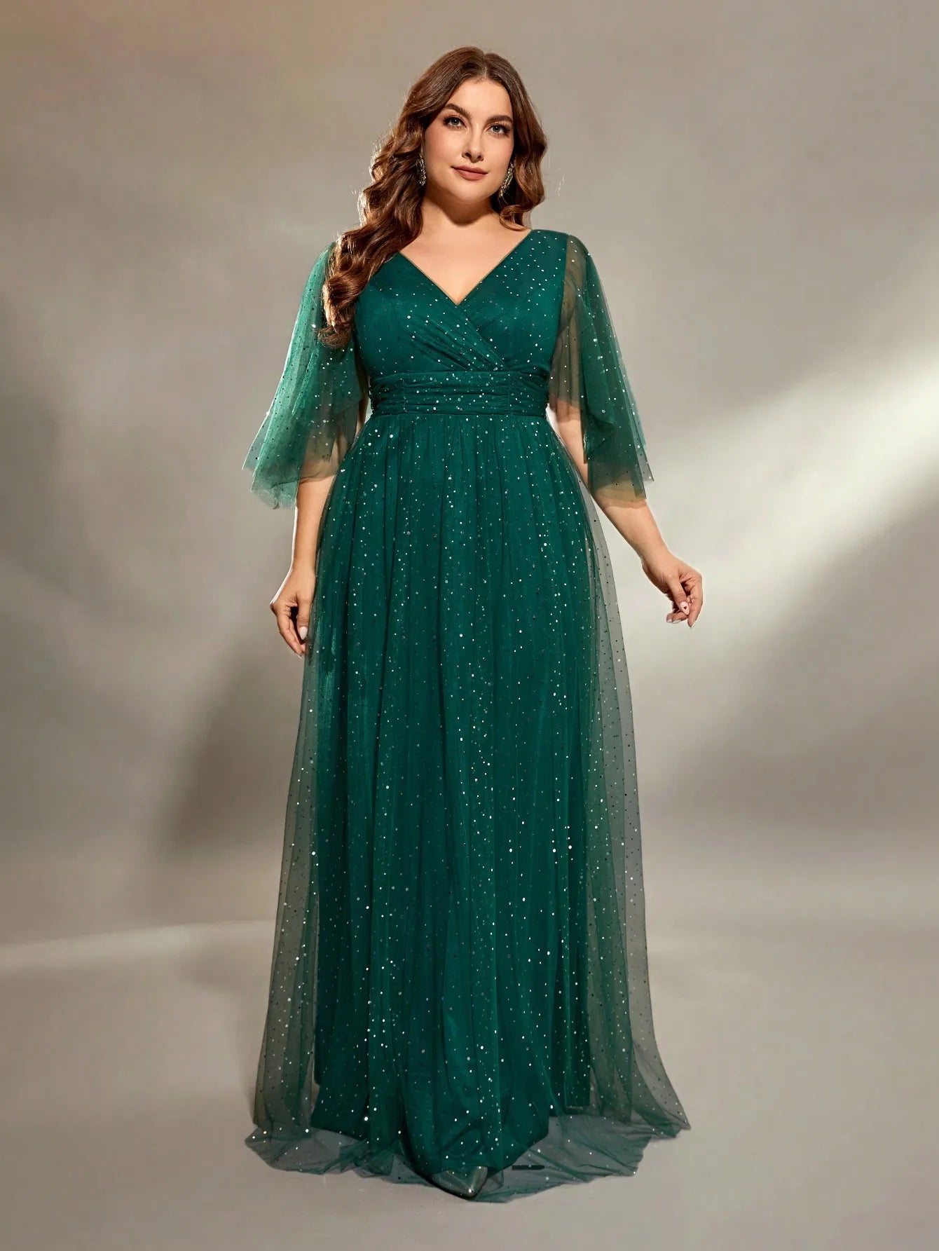 Plus size V-neck fillet netting Evening gown