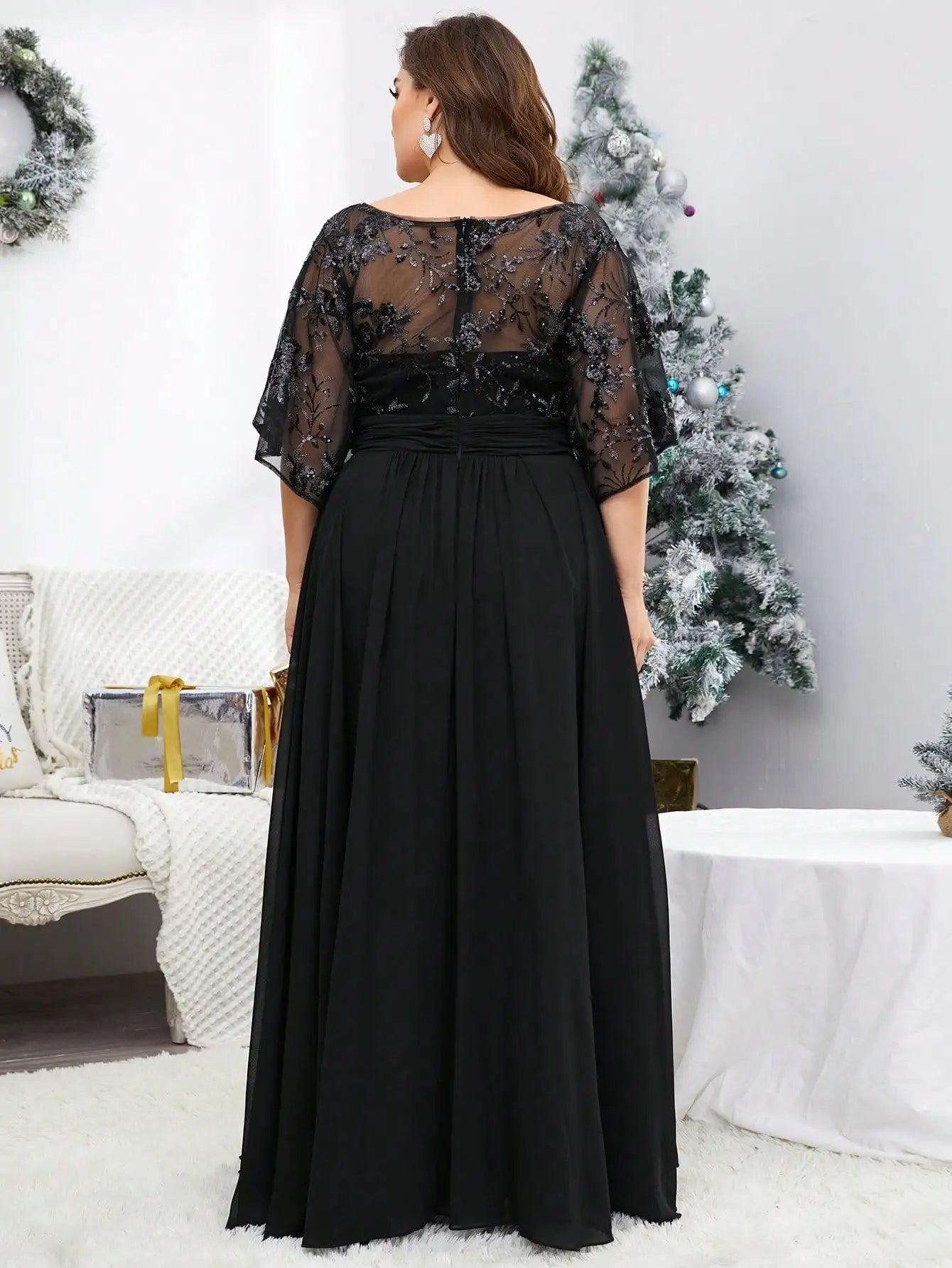 Plus size V-neck sequin embroidered trumpet sleeve Evening gown