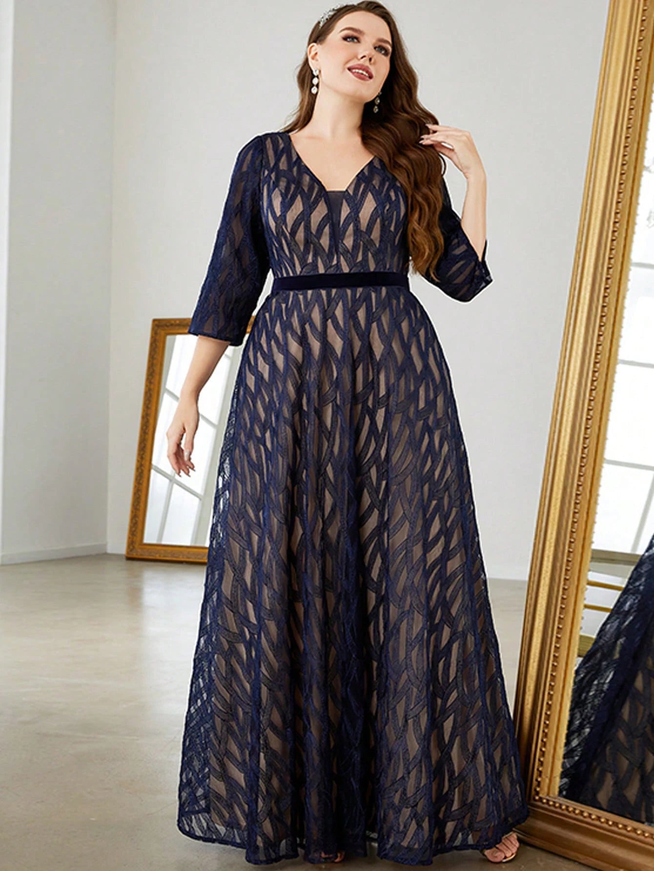 Lace embroidered mid-long sleeve gown Party dress