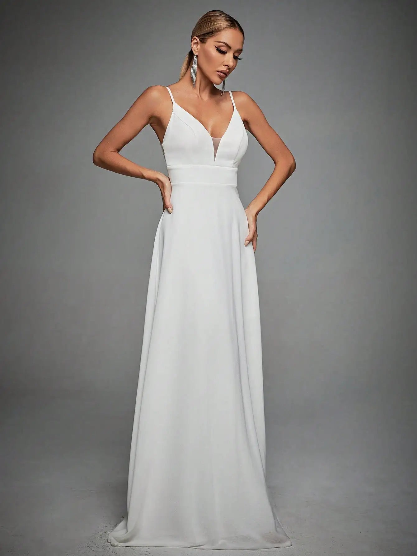 V-neck back lace long skirt Evening gown