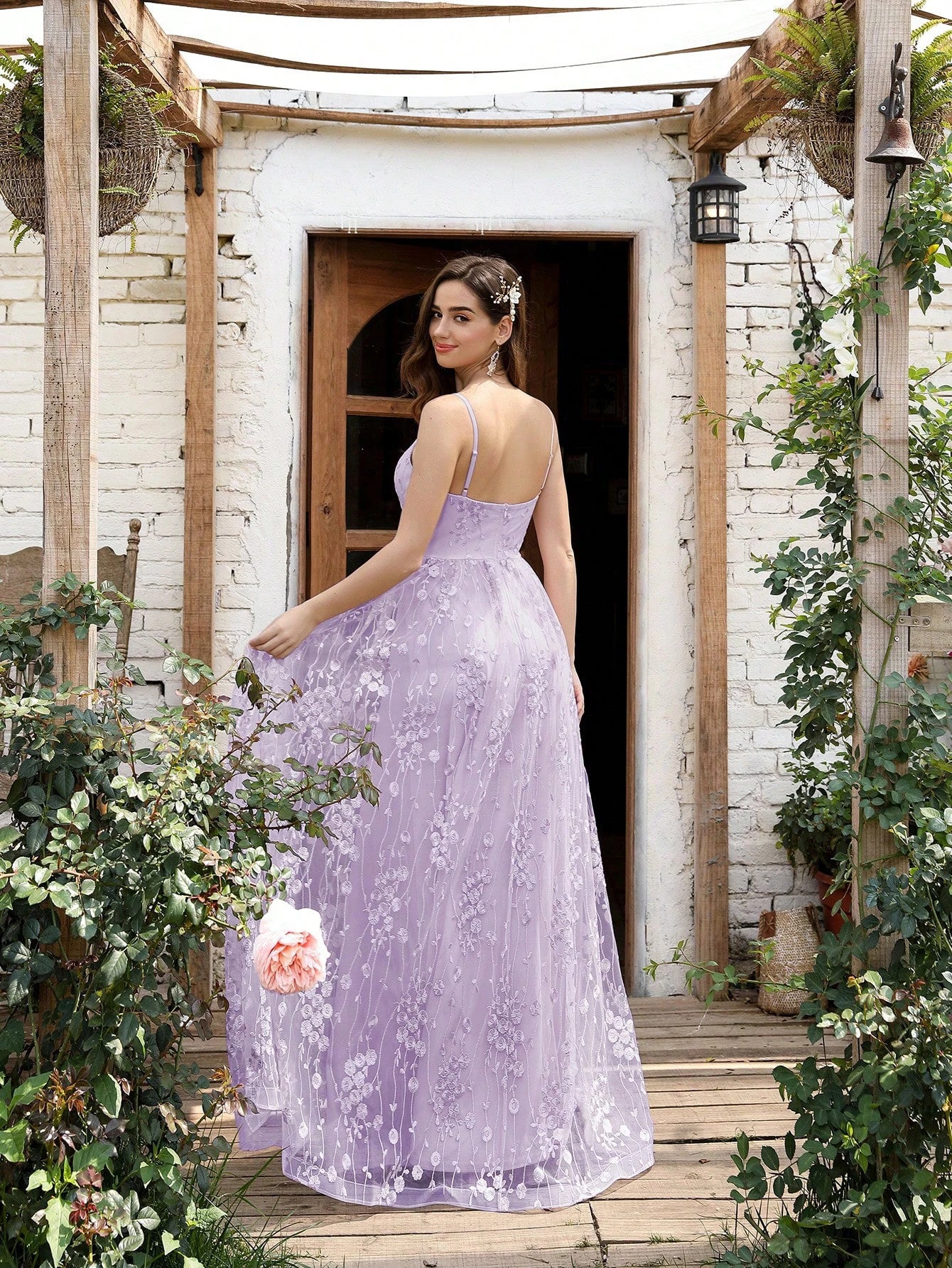 Embroidery Backless elegant Evening gown