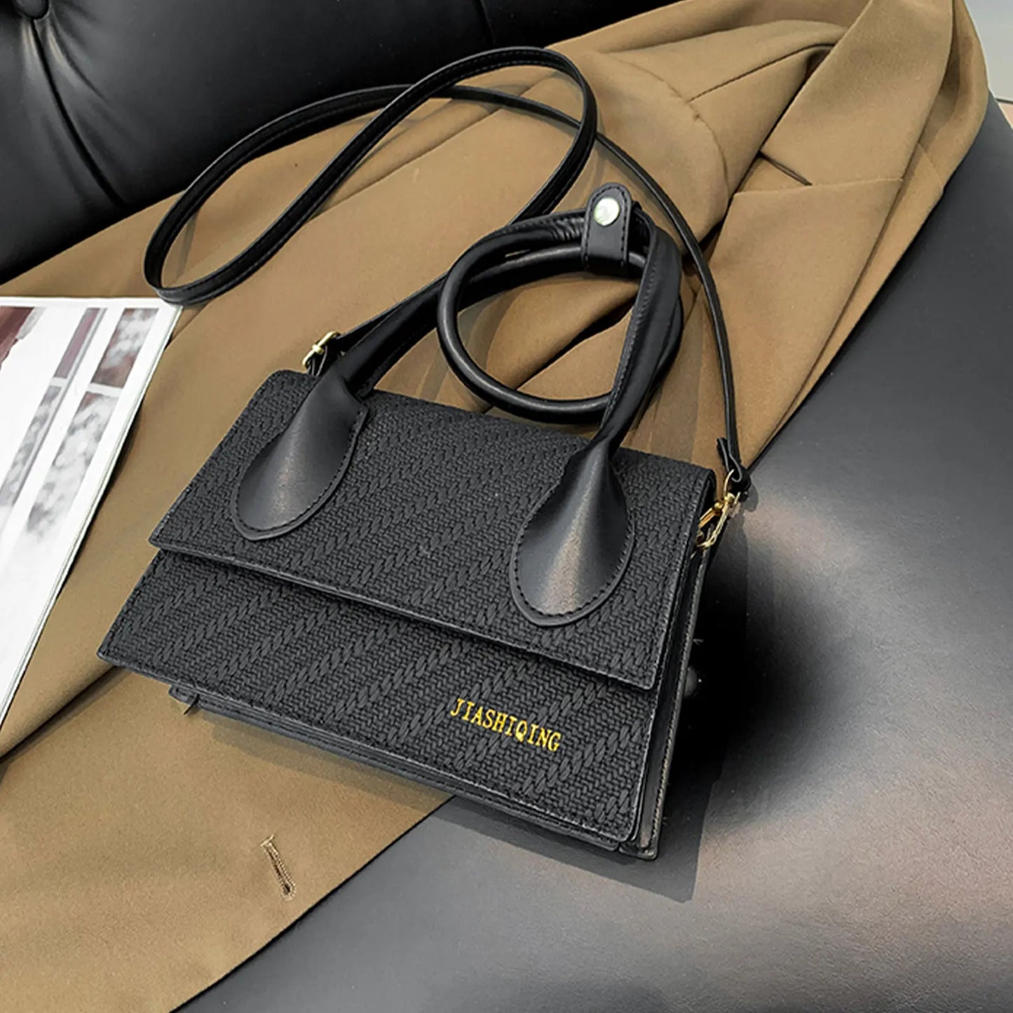 Super Popular Versatile Ladies Hand Bag