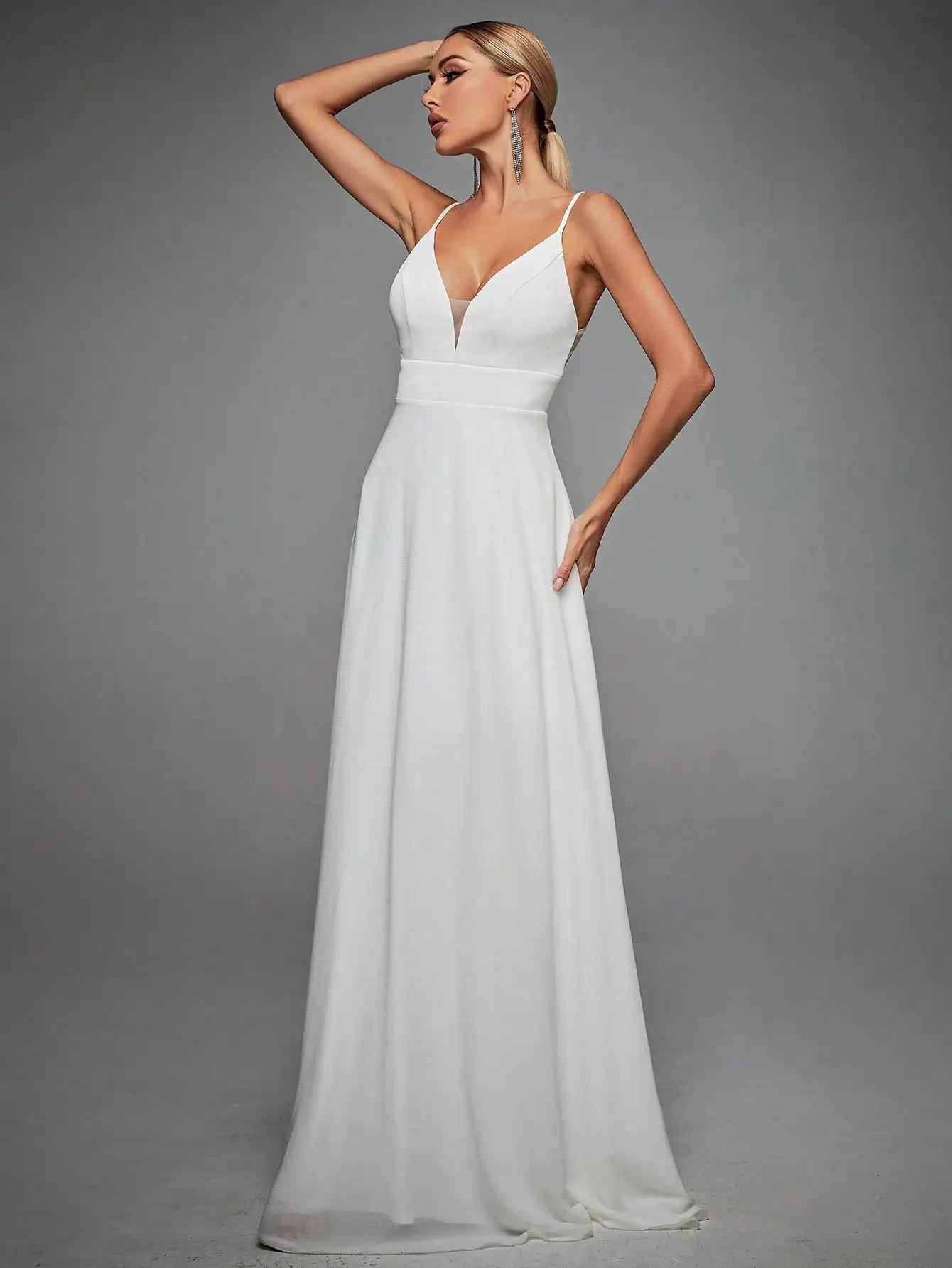 V-neck back lace long skirt Evening gown