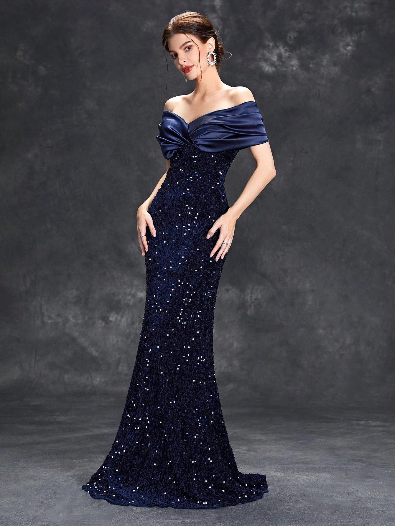 Line neck pleated tint sequin velvet fishtail Dress