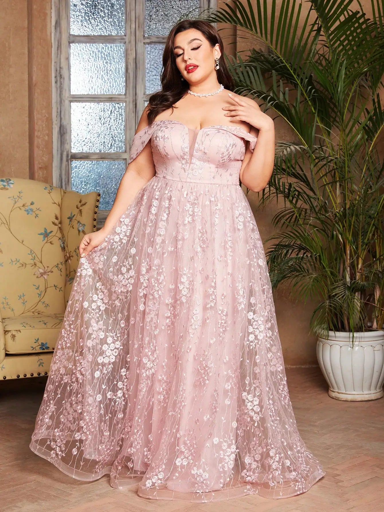 Plus size embroidered lace Evening gown
