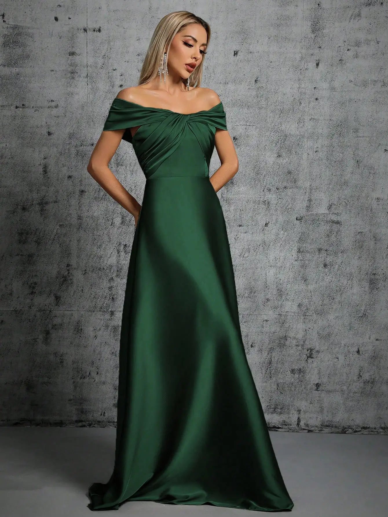 Line neck irregular cross pleated satin gown