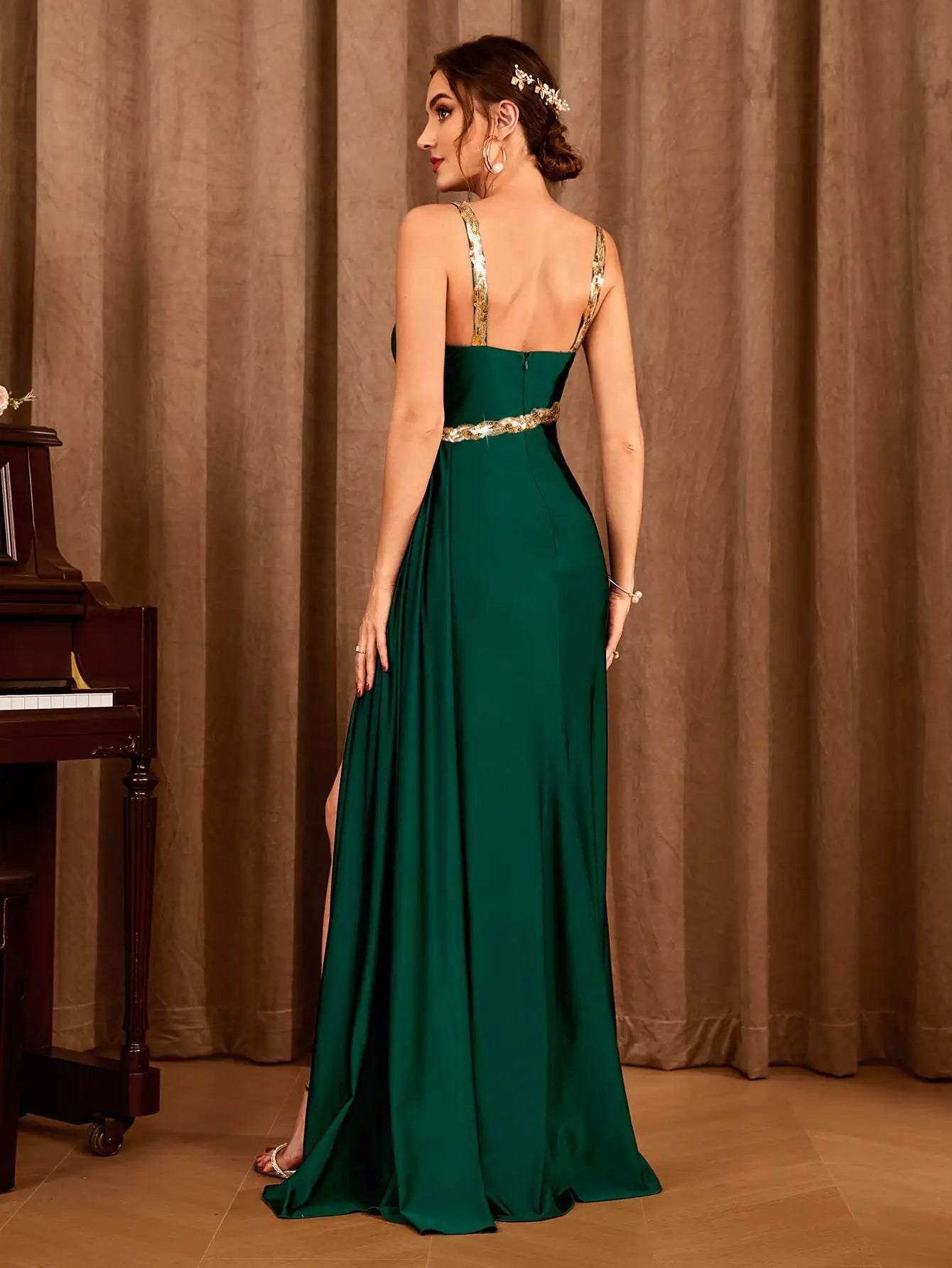 One-shoulder V-neck sequin Belt Long dress