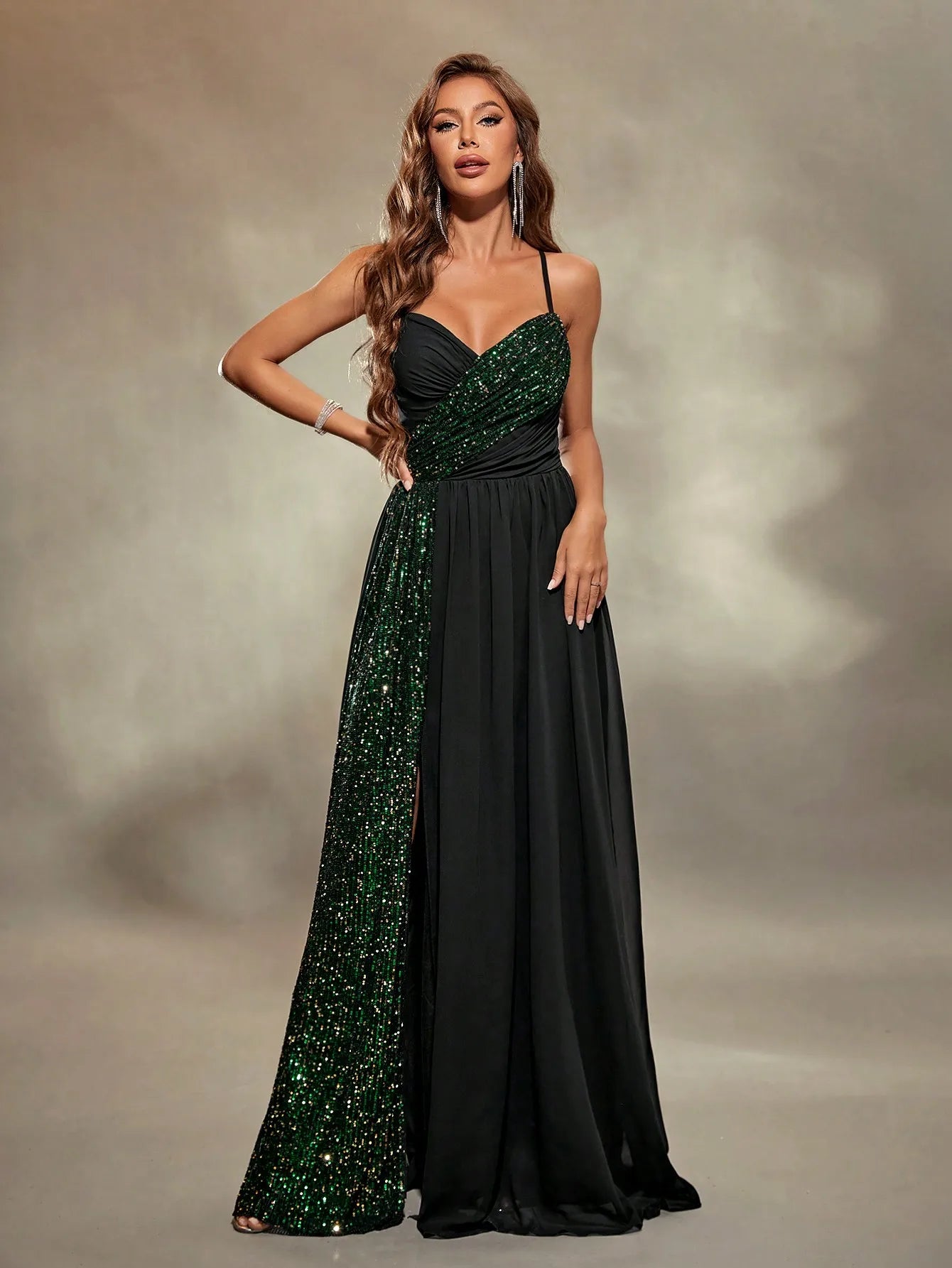 Sweetheart collar skinny strap chest pleat Evening gown